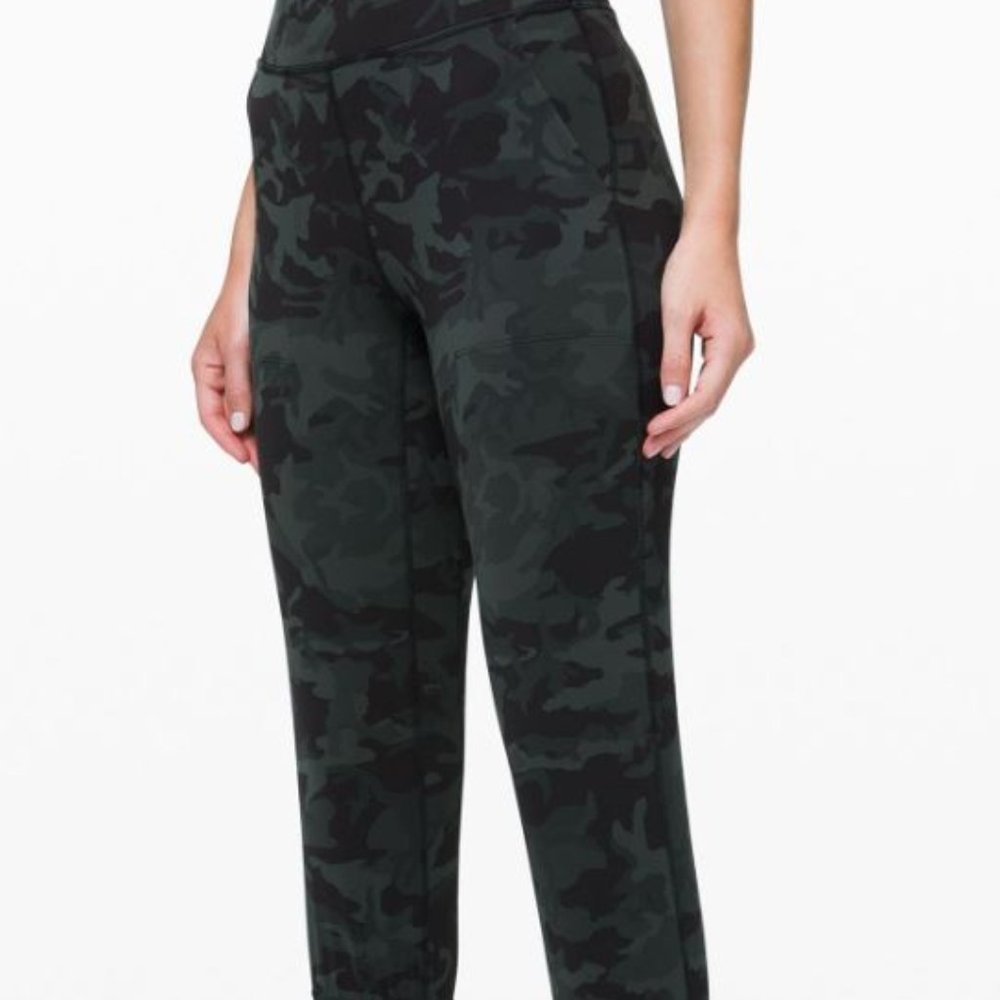 LULULEMON ALIGN JOGGER CROP 23"